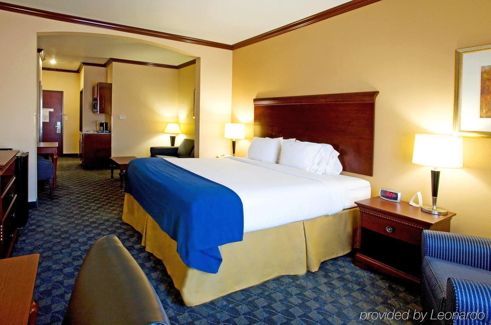 Holiday Inn Express Hotel And Suites Falfurrias Kamer foto